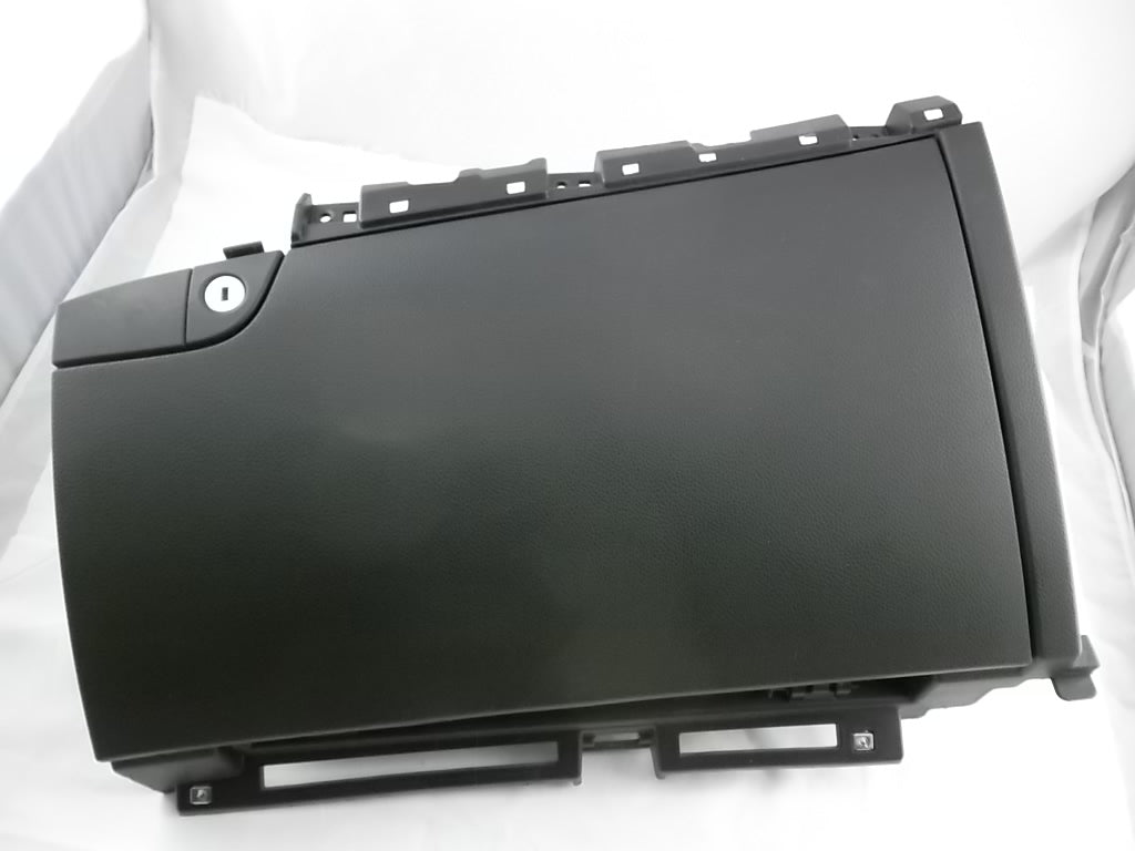 2013-2018 Hyundai Santa Fe Sport Glove Box 84540-4Z000