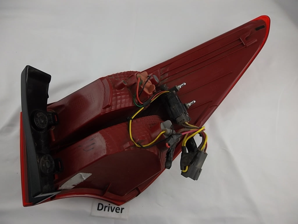 2013-2015 Hyundai Santa Fe Sport Outer Tail Light Rear Driver 92401-4Z000
