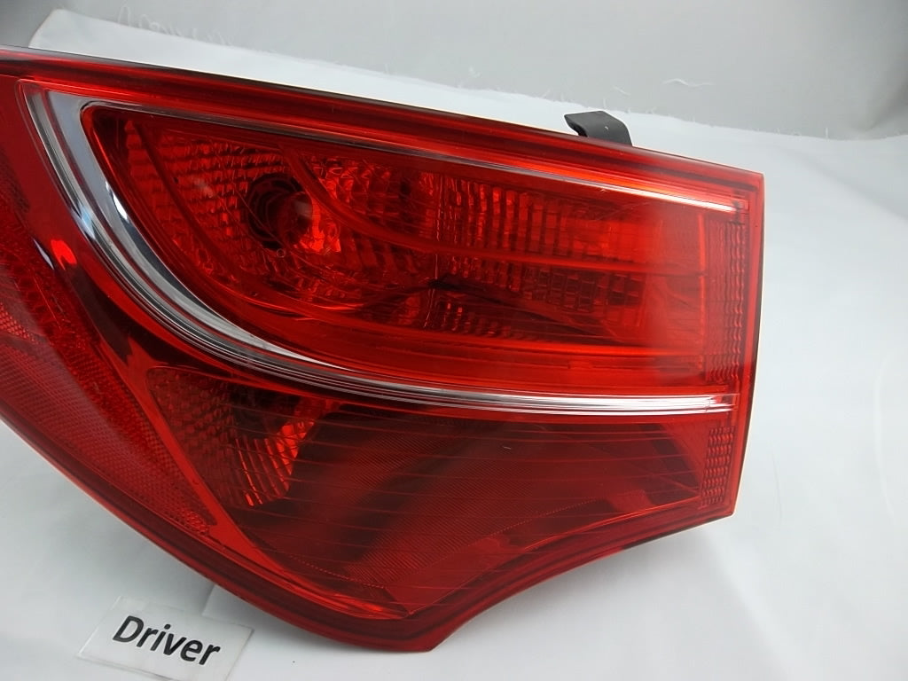 2013-2015 Hyundai Santa Fe Sport Outer Tail Light Rear Driver 92401-4Z000