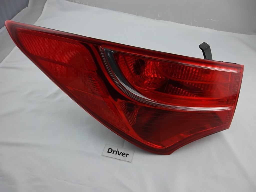 2013-2015 Hyundai Santa Fe Sport Outer Tail Light Rear Driver 92401-4Z000