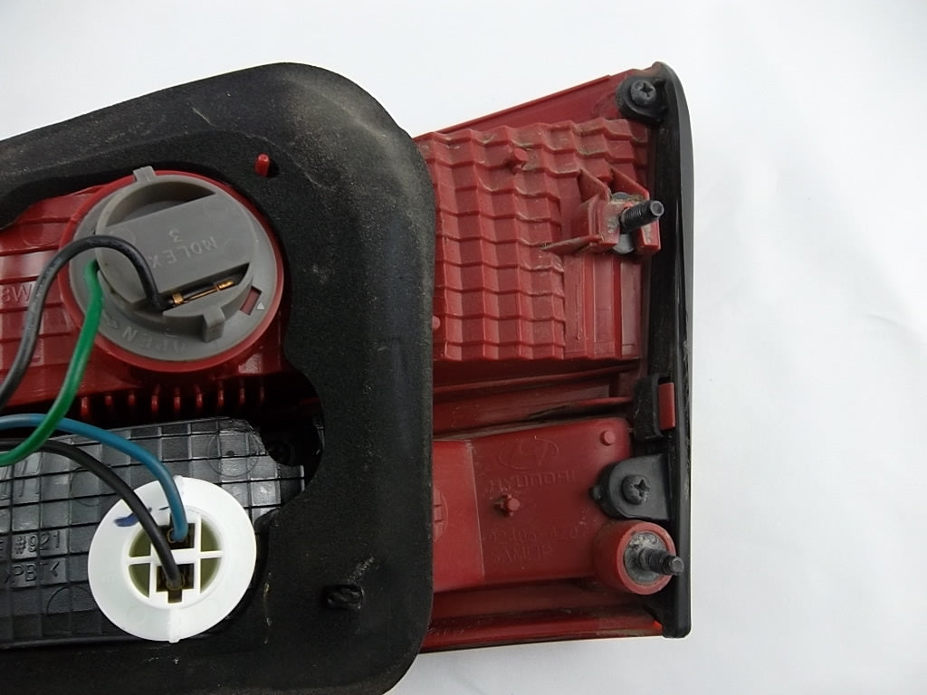 2013-2015 Hyundai Santa Fe Sport Inner Tail Light Rear Driver 92405-4Z000