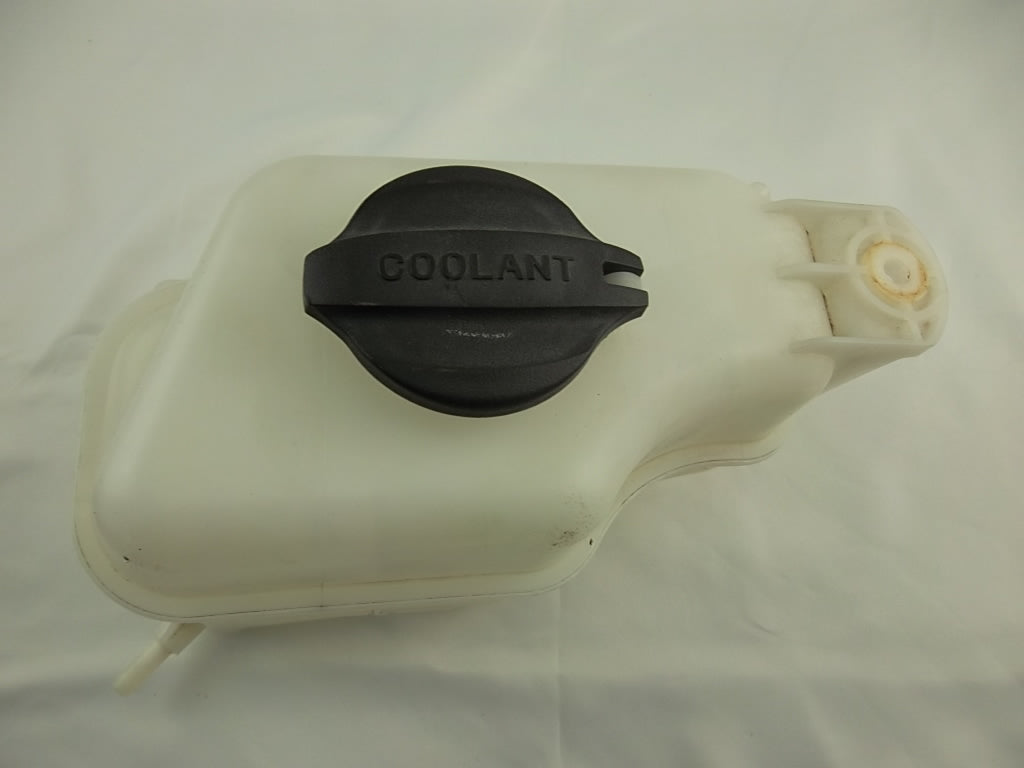 2013-2018 Hyundai Santa Fe Engine Coolant Reservoir Tank 25430-2W000
