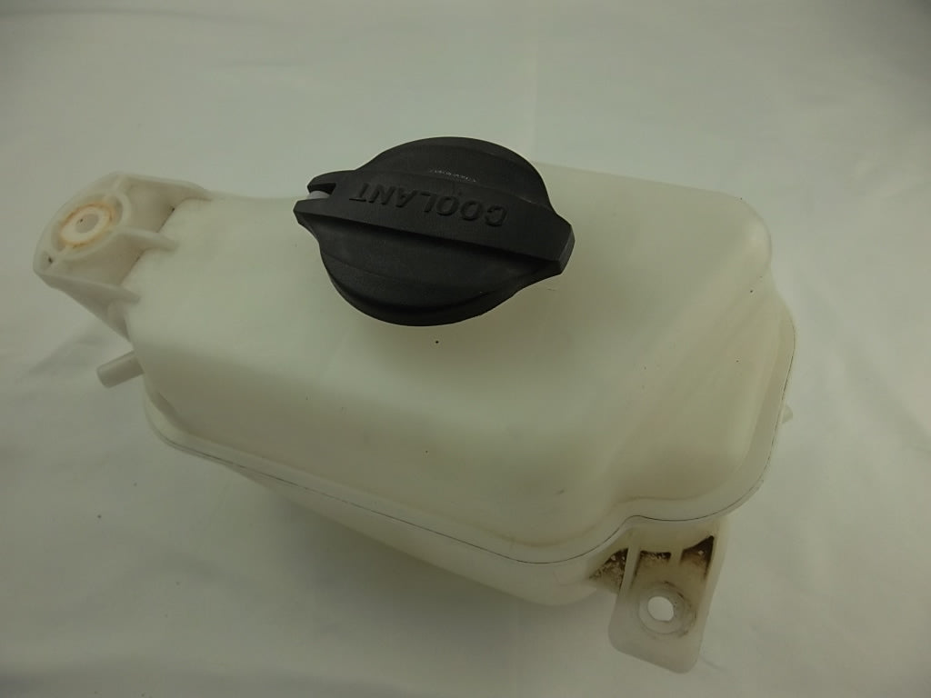 2013-2018 Hyundai Santa Fe Engine Coolant Reservoir Tank 25430-2W000