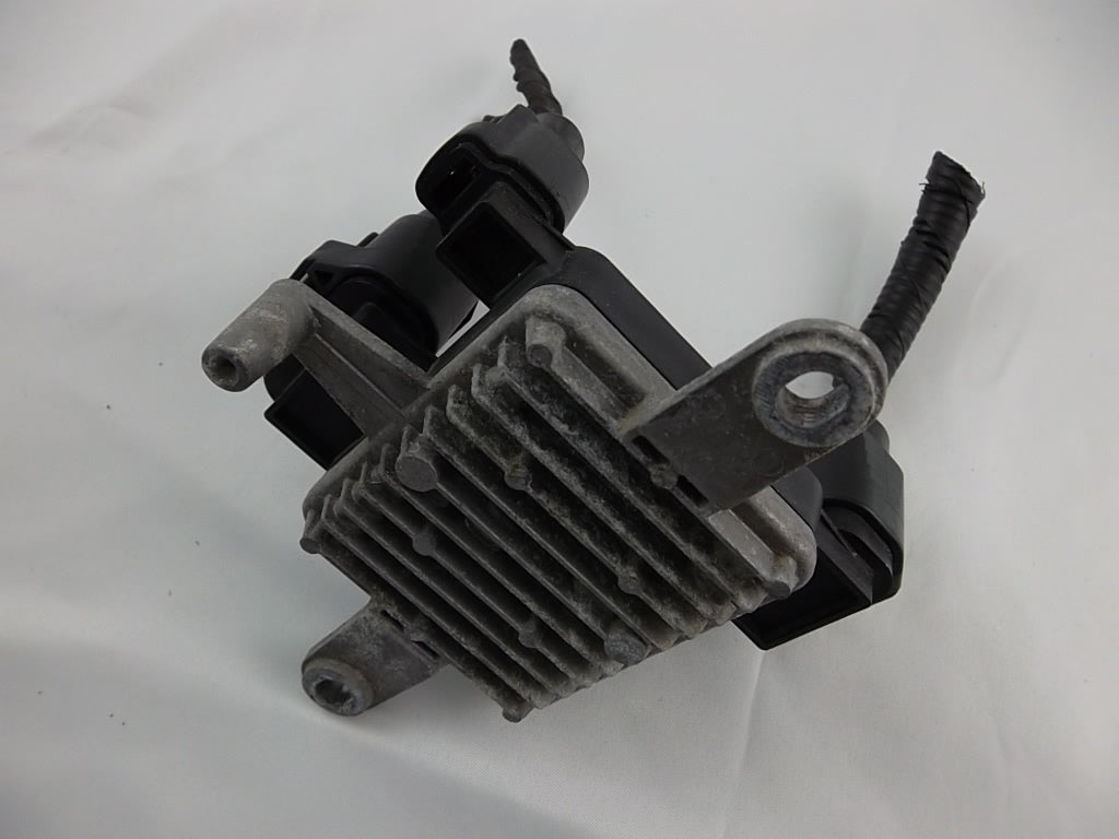 2013-2018 Hyundai Santa Fe Sport Cooling Fan Control Module 25385-4Z000
