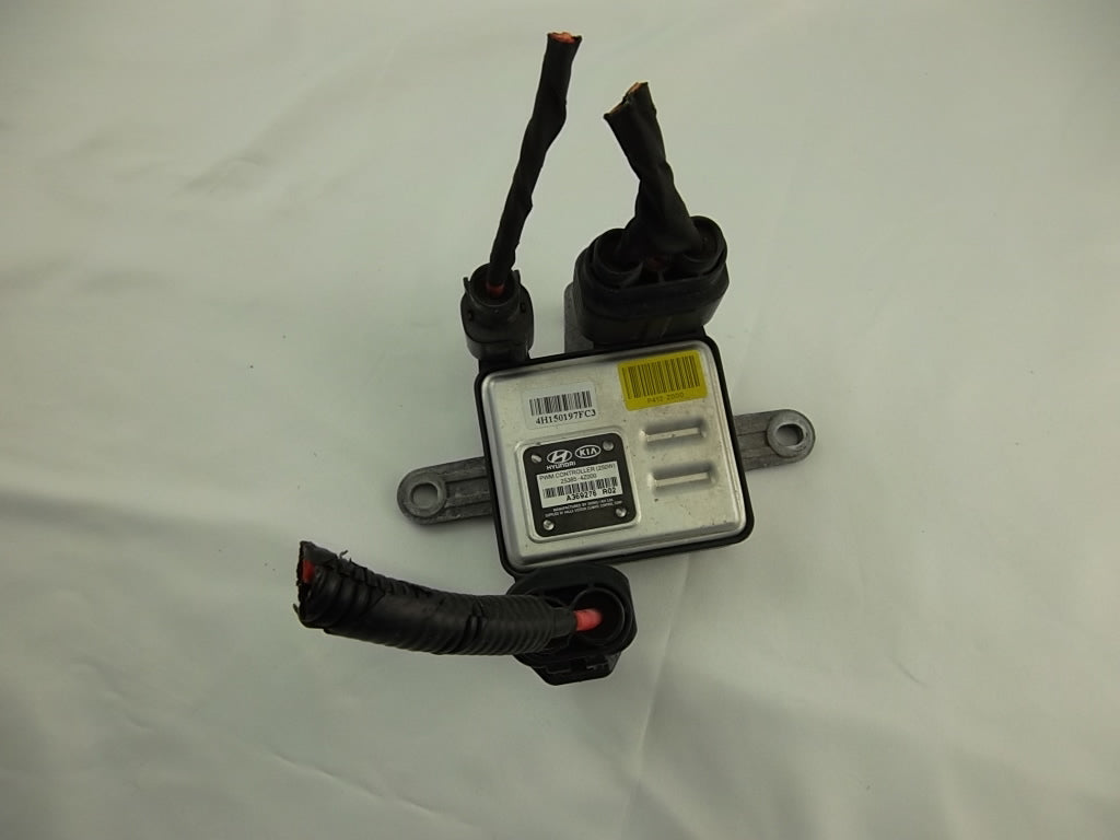 2013-2018 Hyundai Santa Fe Sport Cooling Fan Control Module 25385-4Z000