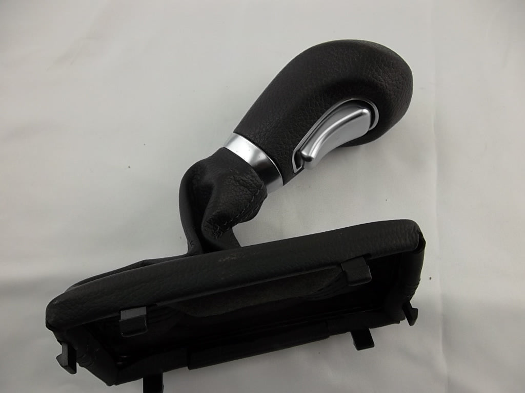 2013-2015 Hyundai Santa Fe Gear Shift Knob Boot 46720-2W100