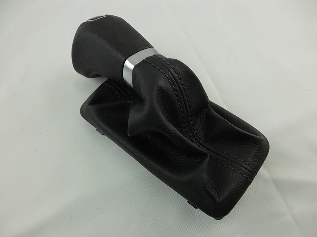 2013-2015 Hyundai Santa Fe Gear Shift Knob Boot 46720-2W100