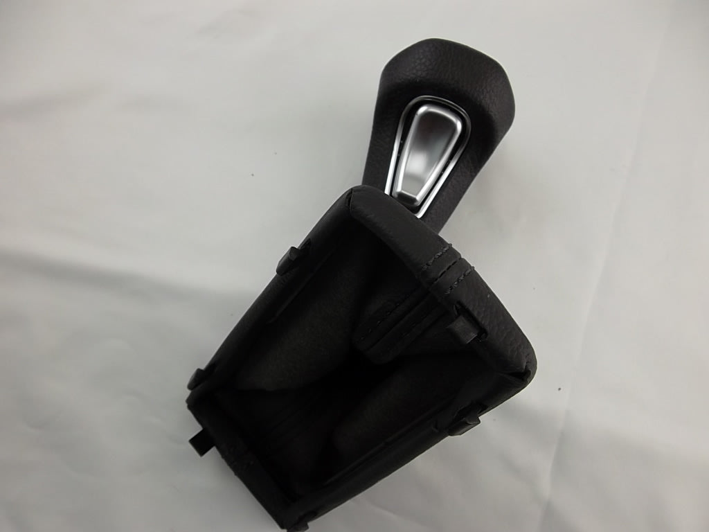 2013-2015 Hyundai Santa Fe Gear Shift Knob Boot 46720-2W100