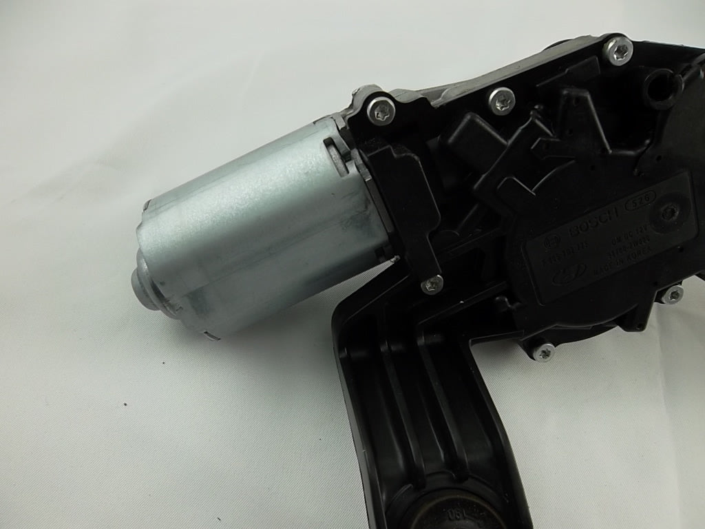 2013-2018 Hyundai Santa Fe Sport Rear Windshield Wiper Motor 98700-2W000