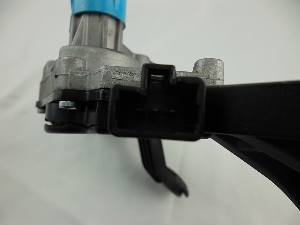 2013-2018 Hyundai Santa Fe Sport Rear Windshield Wiper Motor 98700-2W000