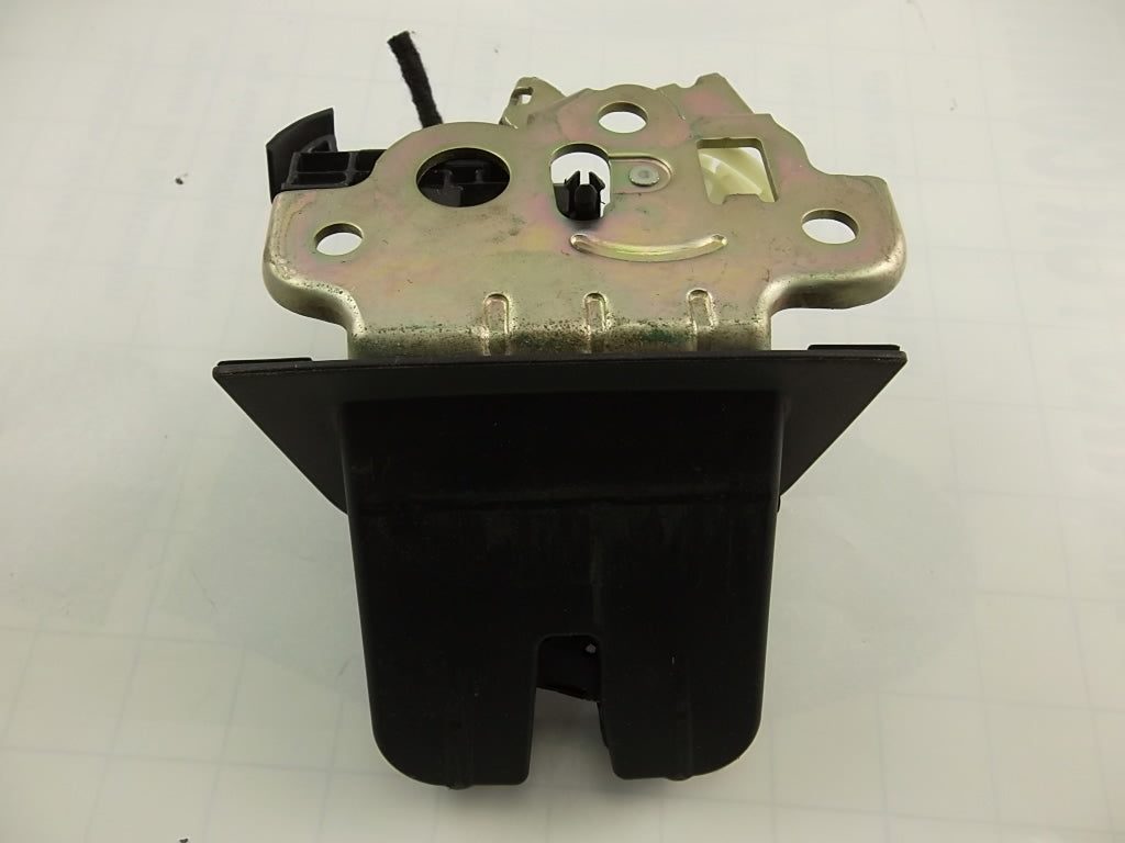 2009-2015 Audi Q7 3.6  Liftgate Latch Lock Actuator Motor 4F9-827-505