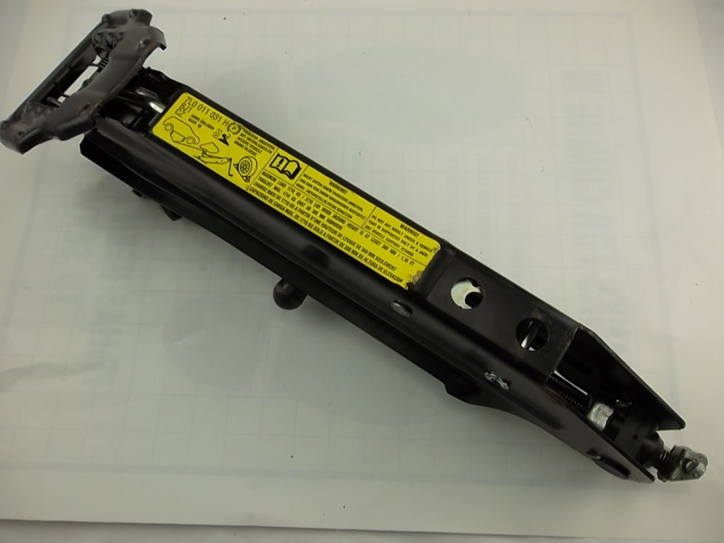 2007-2014 Audi Q7 3.6  Emergency Spare Tire Jack Tool Kit Foam Insert 7L0-011-031