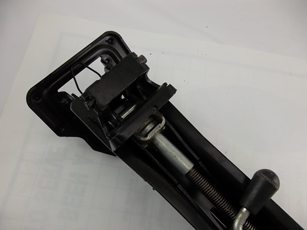 2007-2014 Audi Q7 3.6  Emergency Spare Tire Jack Tool Kit Foam Insert 7L0-011-031